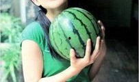 平乡网红吃瓜事件真相视频,真相视频曝光背后的惊人内幕